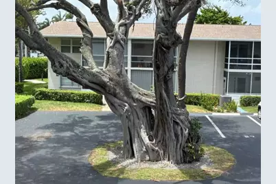 620 Horizon W #202, Boynton Beach, FL 33435 - Photo 1