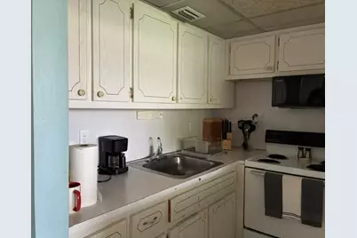 620 Horizon W #202, Boynton Beach, FL 33435 - Photo 11