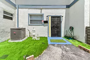 7904 SW 8th St, North Lauderdale, FL 33068 - Photo 23