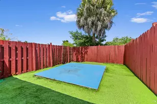 7904 SW 8th St, North Lauderdale, FL 33068 - Photo 23