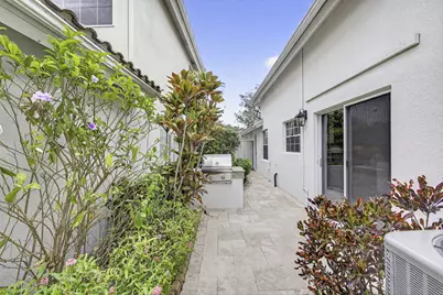 108 Eagleton Lane, Palm Beach Gardens, FL 33418 - Photo 49