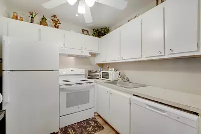 146 Mansfield D, Boca Raton, FL 33434 - Photo 7