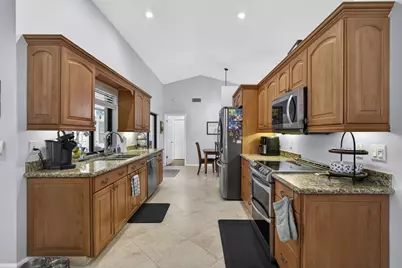559 Azure Avenue, Wellington, FL 33414 - Photo 13