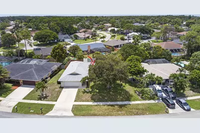 559 Azure Avenue, Wellington, FL 33414 - Photo 55