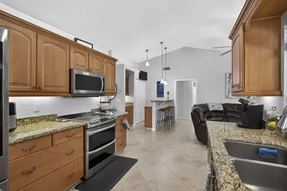 559 Azure Avenue, Wellington, FL 33414 - Photo 17