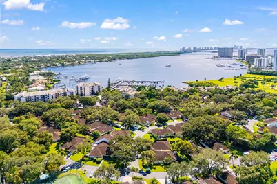 11352 Briarwood Place, North Palm Beach, FL 33408 - Photo 21