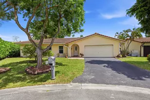11748 NW 28th St, Coral Springs, FL 33065 - Photo 1