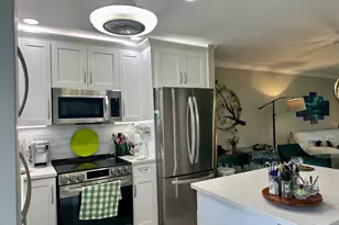 2721 Garden Dr N, Lake Worth, FL 33461 - Photo 7