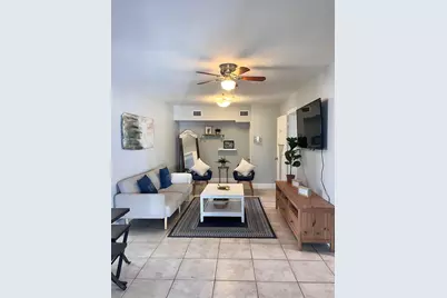 118 SW 12th Avenue, Delray Beach, FL 33444 - Photo 3