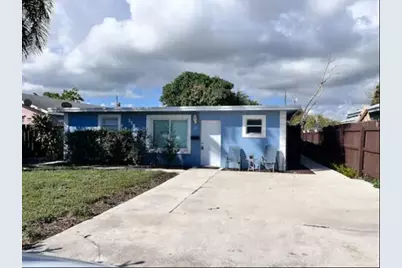 118 SW 12th Avenue, Delray Beach, FL 33444 - Photo 1