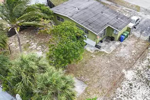 1706 NW 26th Ave, Fort Lauderdale, FL 33311 - Photo 11