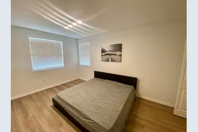 17100 N Bay Road #1911, Sunny Isles Beach, FL 33160 - Photo 9
