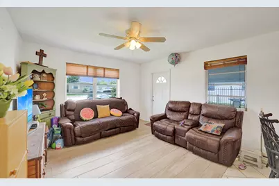4111 SW 32nd Drive, West Park, FL 33023 - Photo 15