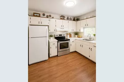 8990 S Hollybrook Boulevard #302, Pembroke Pines, FL 33025 - Photo 3
