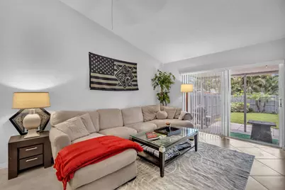2347 N 37th Avenue, Hollywood, FL 33021 - Photo 9
