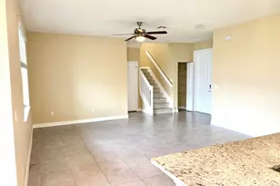 7962 NW Greenbank Cir, Port Saint Lucie, FL 34987 - Photo 5