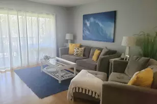 285 SE 10th St, Deerfield Beach, FL 33441 - Photo 9