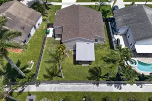 13560 SW 9th Ct, Davie, FL 33325 - Photo 9
