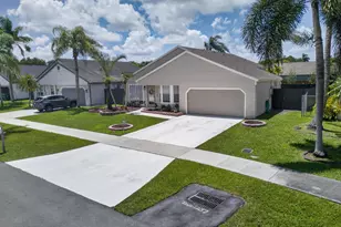 13560 SW 9th Ct, Davie, FL 33325 - Photo 5