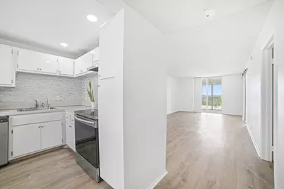 5700 NW 2nd Avenue #705, Boca Raton, FL 33487 - Photo 5