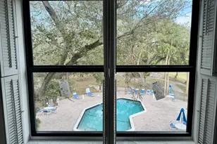3800 N Hills Dr, Hollywood, FL 33021 - Photo 9