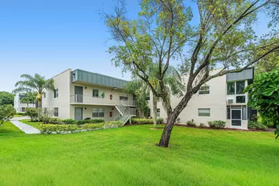 334 Burgundy G, Delray Beach, FL 33484 - Photo 23