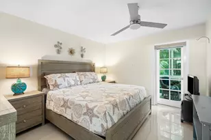 334 Burgundy G, Delray Beach, FL 33484 - Photo 11