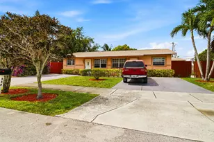 550 NE 37th St, Pompano Beach, FL 33064 - Photo 3