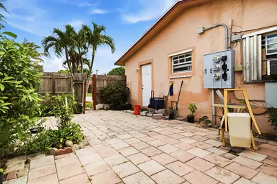 550 NE 37th Street #1-2, Pompano Beach, FL 33064 - Photo 13