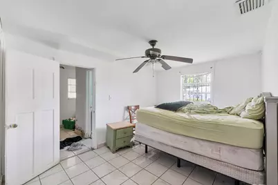 2476 NW 15th Street, Miami, FL 33125 - Photo 7