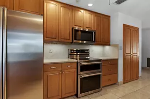2141 NE 67th St, Fort Lauderdale, FL 33308 - Photo 13