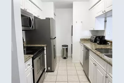 17100 N Bay Road #1911, Sunny Isles Beach, FL 33160 - Photo 7