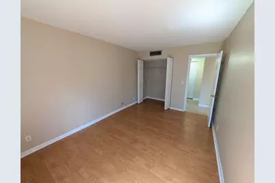 150 Pineview Road #Apt E6, Jupiter, FL 33469 - Photo 9
