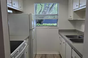 640 SE 2nd Ave, Boynton Beach, FL 33435 - Photo 5