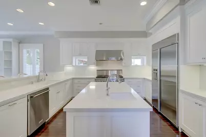 425 NE 11th Avenue, Fort Lauderdale, FL 33301 - Photo 13