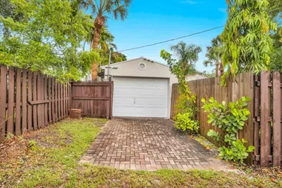 1219 N Lakeside Drive, Lake Worth, FL 33460 - Photo 33