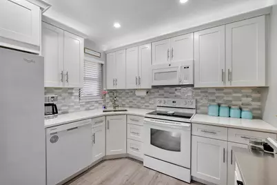 3392 NW 47th Avenue, Coconut Creek, FL 33063 - Photo 15