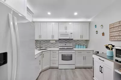 3392 NW 47th Avenue, Coconut Creek, FL 33063 - Photo 17