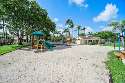 3392 NW 47th Avenue, Coconut Creek, FL 33063 - Photo 35