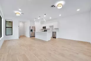 8358 NW 7th Pl, Plantation, FL 33324 - Photo 7