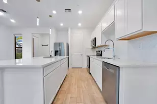 8358 NW 7th Pl, Plantation, FL 33324 - Photo 9