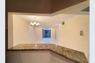 21911 Lake Forest Circle #206, Boca Raton, FL 33433 - Photo 5