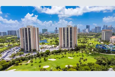 20335 W Country Club #1901, Aventura, FL 33180 - Photo 69