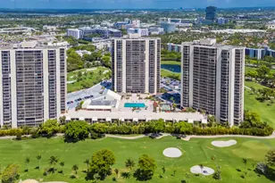 20335 W Country Club, Aventura, FL 33180 - Photo 15