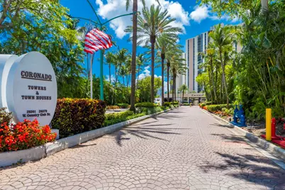 20335 W Country Club #1901, Aventura, FL 33180 - Photo 3