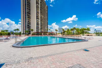 20335 W Country Club #1901, Aventura, FL 33180 - Photo 39
