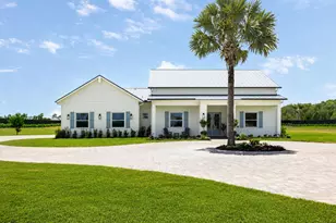 4836 SW Savage St, Palm City, FL 34990 - Photo 5