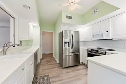 4775 S Harbor Drive #201, Vero Beach, FL 32967 - Photo 13