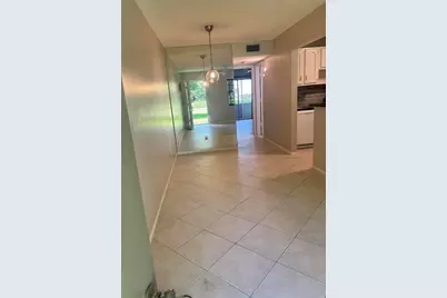 29 Lake Vista Trail #104, Port Saint Lucie, FL 34952 - Photo 5