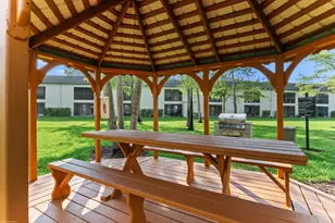 711 Forest Club Dr, Wellington, FL 33414 - Photo 19
